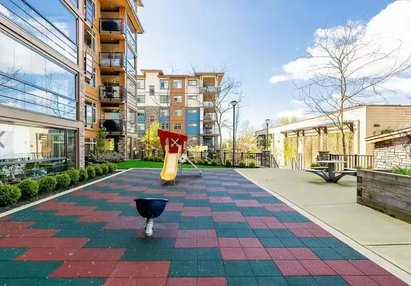 B424 20716 WILLOUGHBY TOWN CENTRE DRIVE - photo 3 of 25