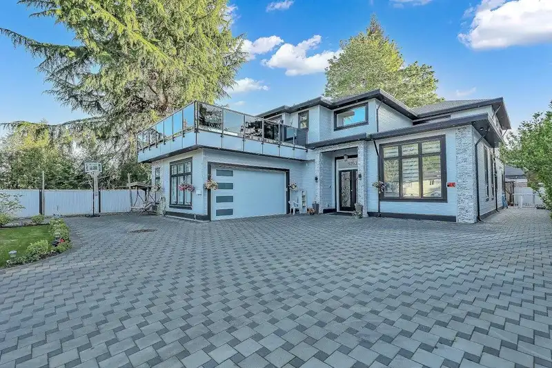 9253 PRINCE CHARLES BOULEVARD - photo 3 of 40