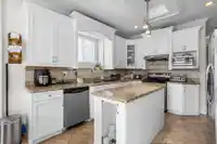 9416 WALLACE CRESCENT - thumbnail 11