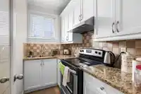 9416 WALLACE CRESCENT - thumbnail 14