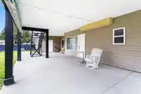 9416 WALLACE CRESCENT - thumbnail 33
