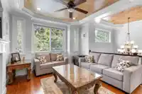 9416 WALLACE CRESCENT - thumbnail 7