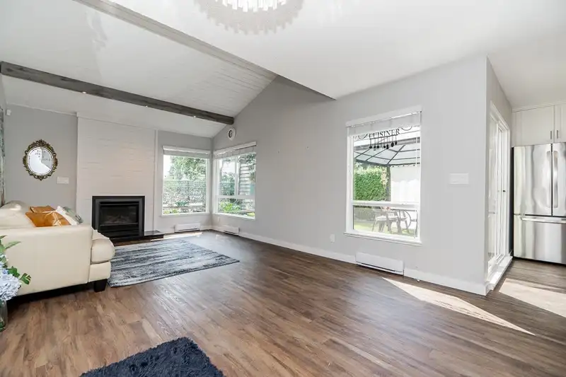 6051 W GREENSIDE DRIVE - photo 4 of 22