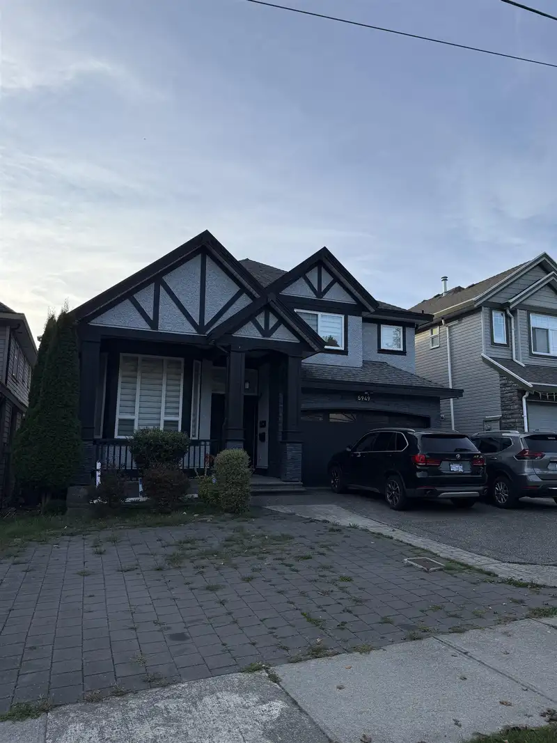 5949 125 STREET - photo 3 of 4