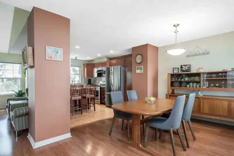 61 17097 64 AVENUE - photo 4 of 40