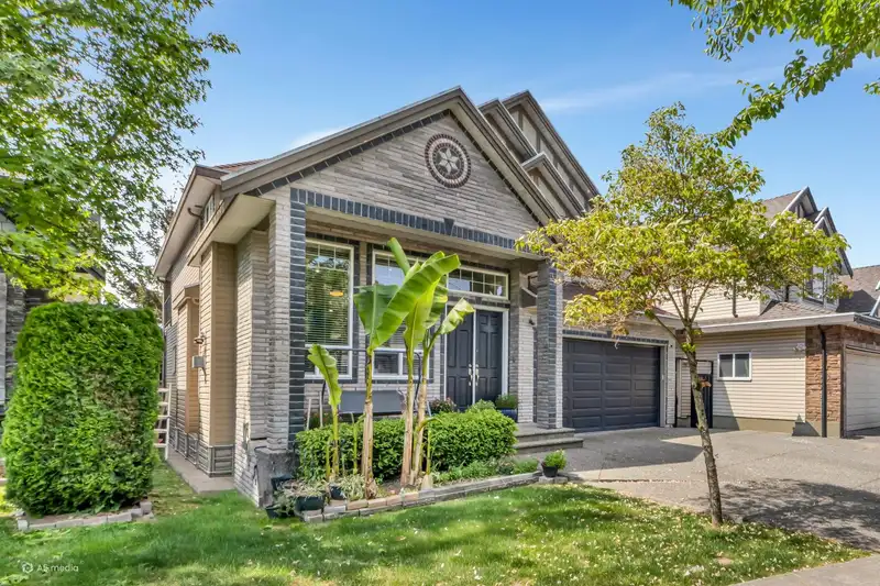 6277 146A STREET - photo 1 of 40
