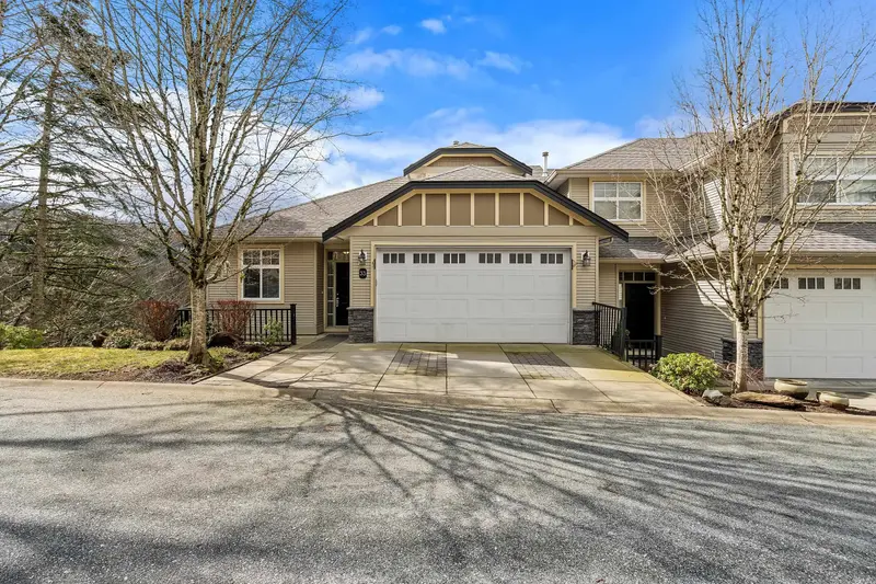 33 36260 MCKEE ROAD - photo 2 of 25