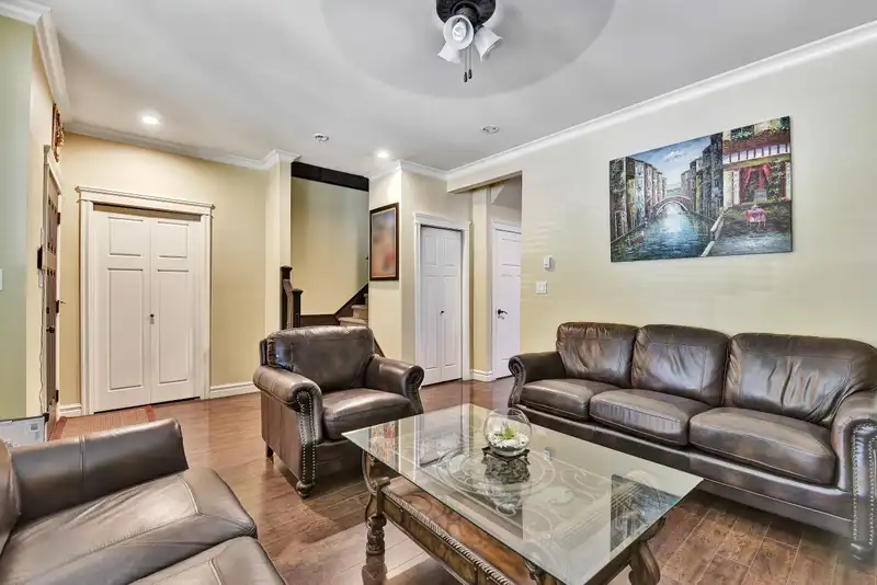 12928 60 AVENUE - photo 4 of 17