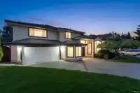 7882 165A STREET - thumbnail 1