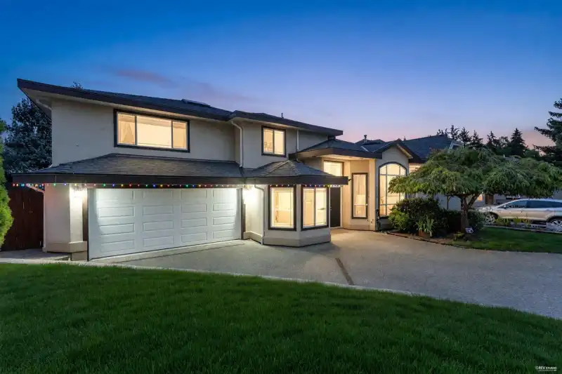 7882 165A STREET - photo 1 of 13