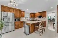 7882 165A STREET - thumbnail 5