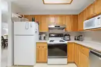 214 13910 101 AVENUE - thumbnail 12