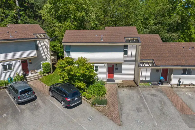 6191 E GREENSIDE DRIVE - photo 2 of 28