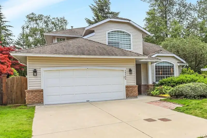 12164 NORTHPARK CRESCENT - photo 1 of 9