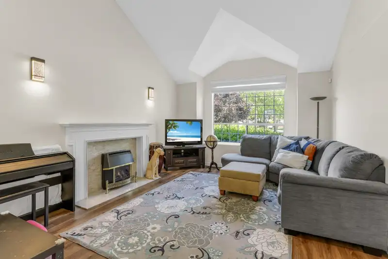 12164 NORTHPARK CRESCENT - photo 3 of 9