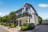54 5945 176A STREET - thumbnail 2
