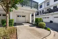 54 5945 176A STREET - thumbnail 38