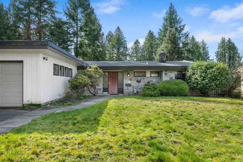 4672 NEVILLE STREET - photo 2 of 18