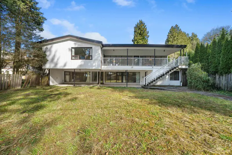 4672 NEVILLE STREET - photo 4 of 18