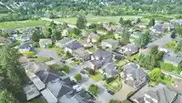 8245 144A STREET - thumbnail 40