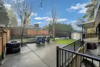 9933 116A STREET - thumbnail 38