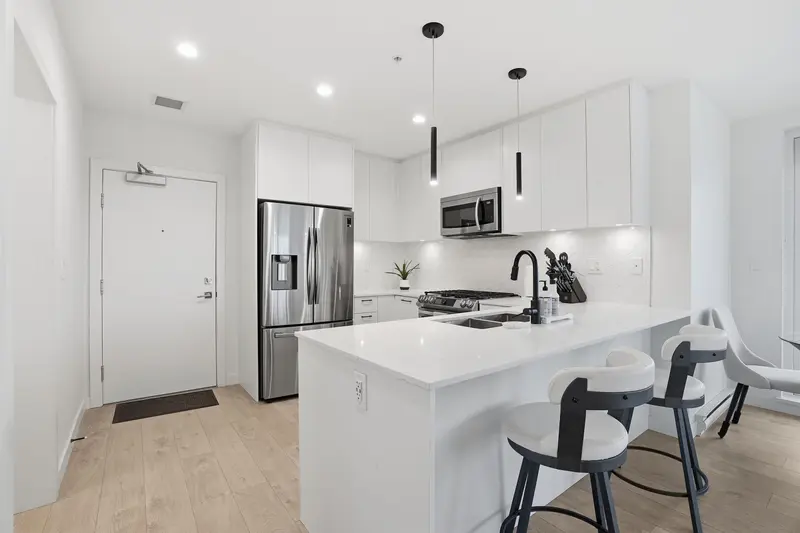 A410 20018 83A AVENUE - photo 4 of 25