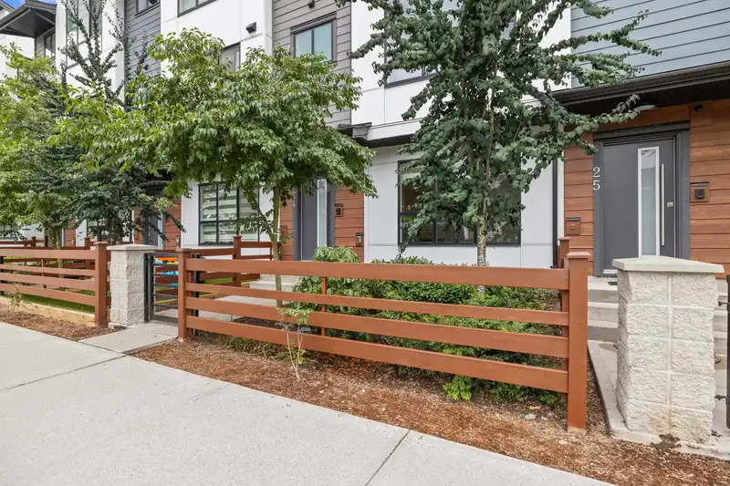 24 7177 194A STREET - photo 3 of 32