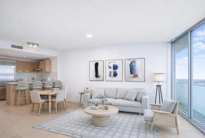 823 8080 CAMBIE ROAD - photo 1 of 12