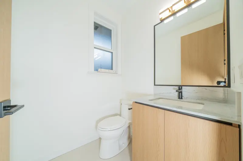 1 5091 BUXTON STREET - photo 2 of 25