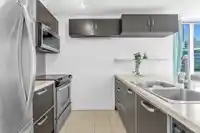 807 9981 WHALLEY BOULEVARD - thumbnail 12