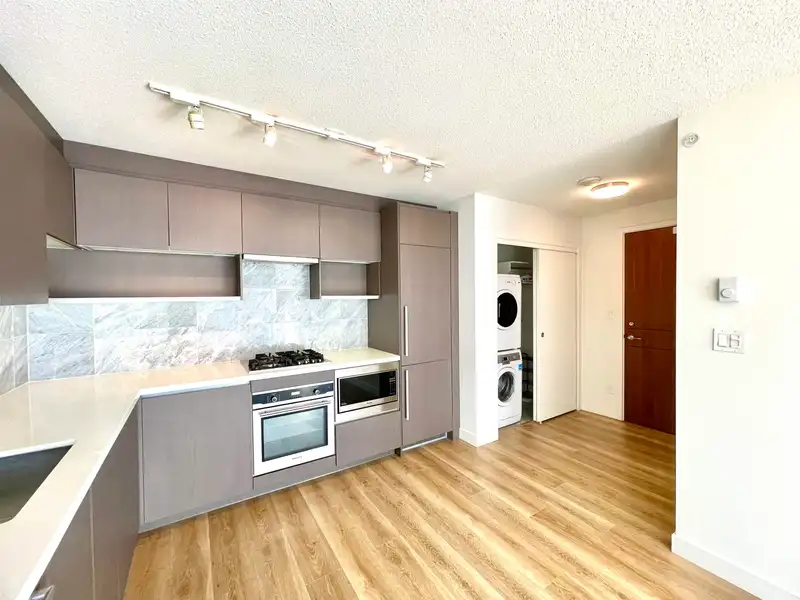 3115 13696 100 AVENUE - photo 1 of 1