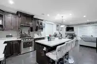 14866 62A AVENUE - thumbnail 2