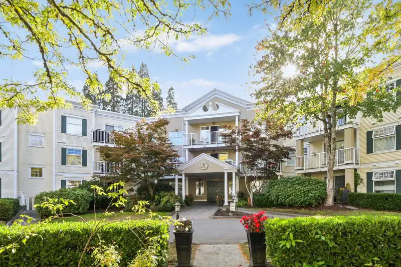 310 16065 83 AVENUE - photo 1 of 1