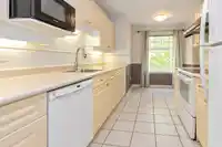 310 16065 83 AVENUE - thumbnail 9