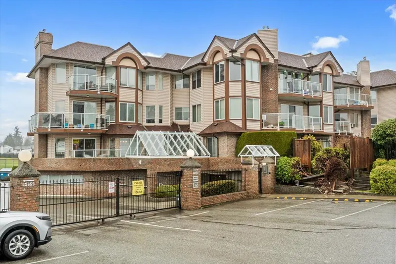 307 32669 GEORGE FERGUSON WAY - photo 2 of 25