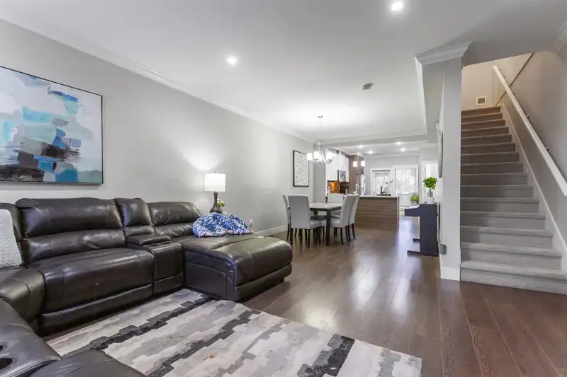 75 19097 64 AVENUE - photo 4 of 35