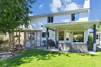 18066 61 AVENUE - thumbnail 3