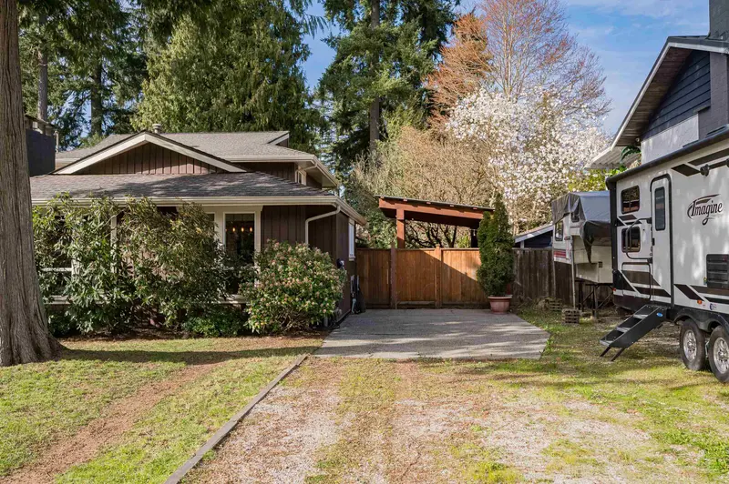 20157 43 AVENUE - photo 3 of 25