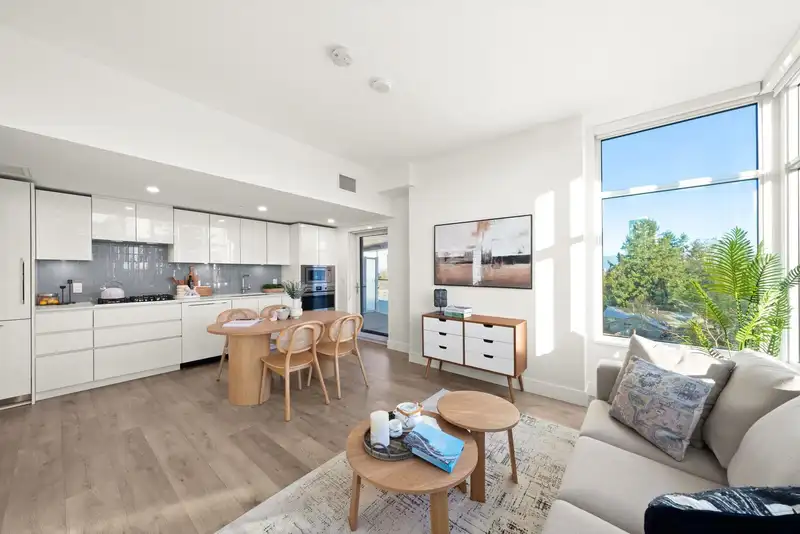 610 10428 WHALLEY BOULEVARD - photo 1 of 30
