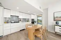 610 10428 WHALLEY BOULEVARD - thumbnail 5