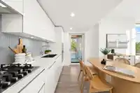 610 10428 WHALLEY BOULEVARD - thumbnail 8