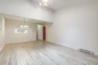 57 6537 138TH STREET - thumbnail 5