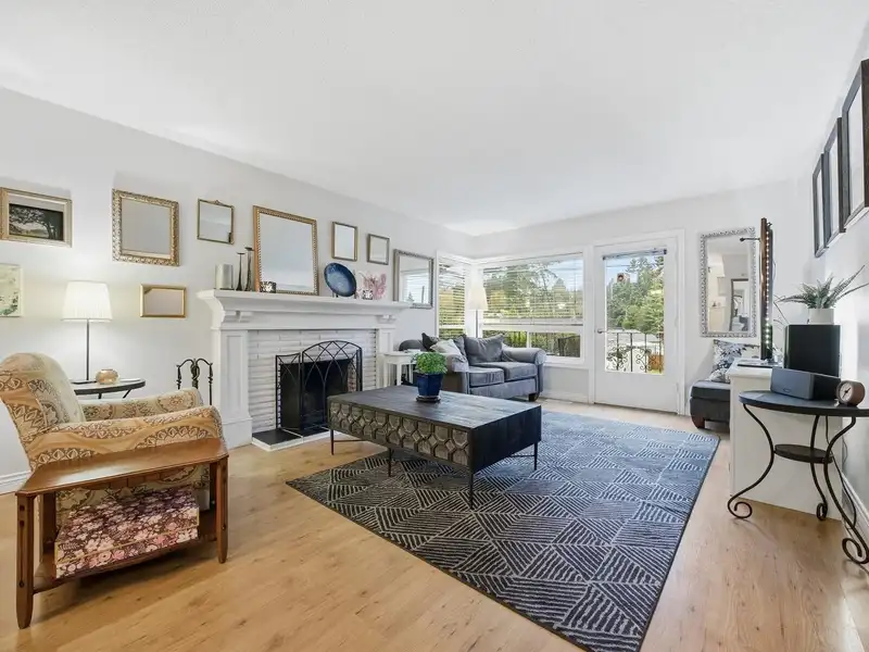 11220 LANSDOWNE DRIVE - photo 2 of 40