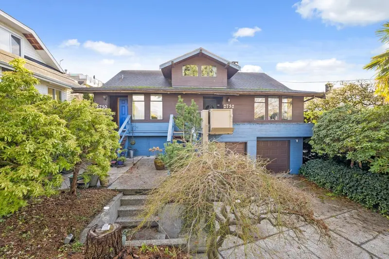 2730 POINT GREY ROAD - photo 3 of 25