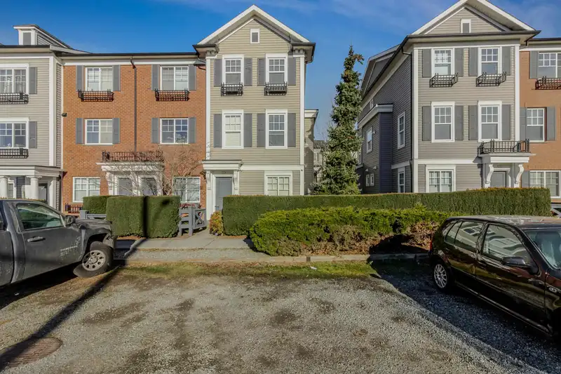 29 7238 189 STREET - photo 1 of 24