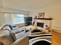 12542 GROVE CRESCENT - thumbnail 4