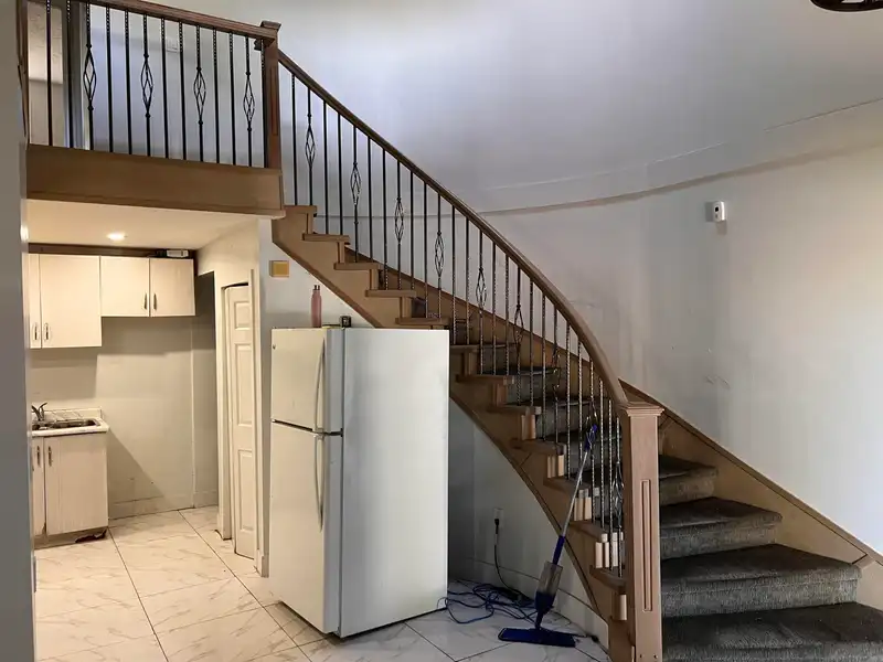 12870 CARLUKE CRESCENT - photo 4 of 12