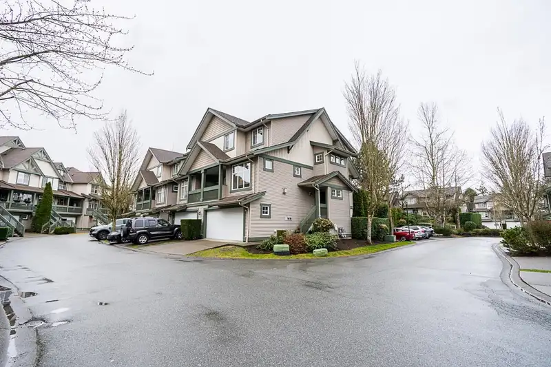 64 6050 166 STREET - photo 2 of 28