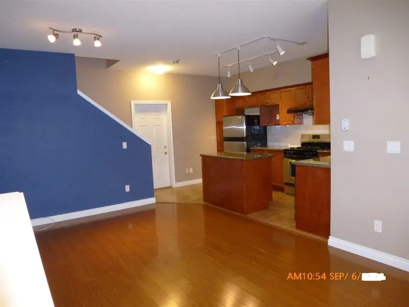 Listing - photo 2 of 8