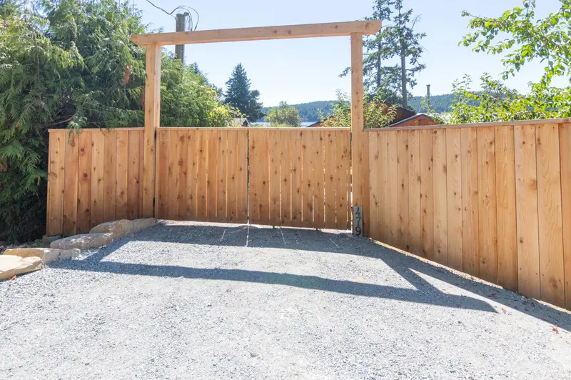 479 MONTAGUE PARK ROAD - photo 3 of 25